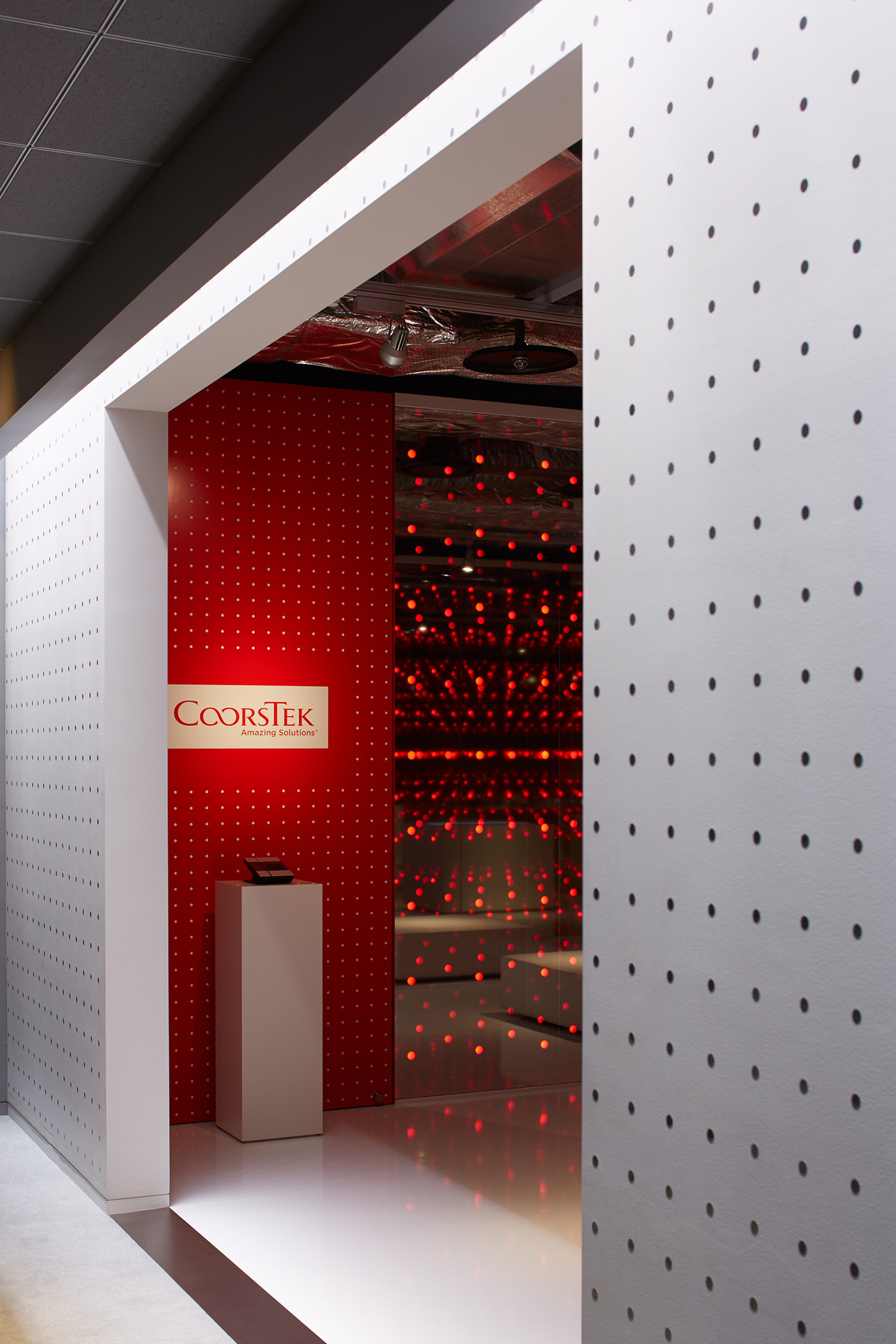 画像:CoorsTek Gallery & Office