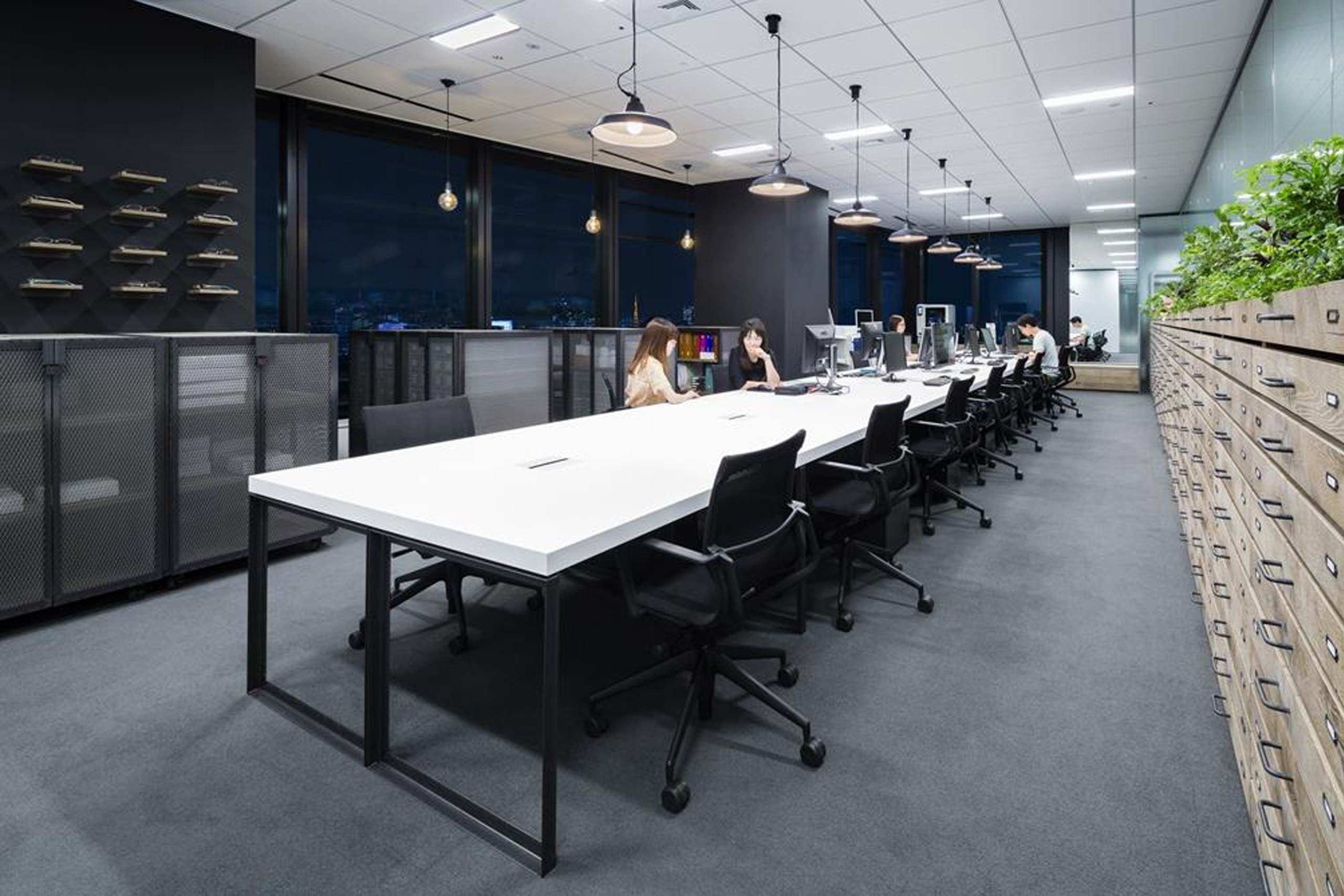 画像:JINS Magnifying OPEN SPACE