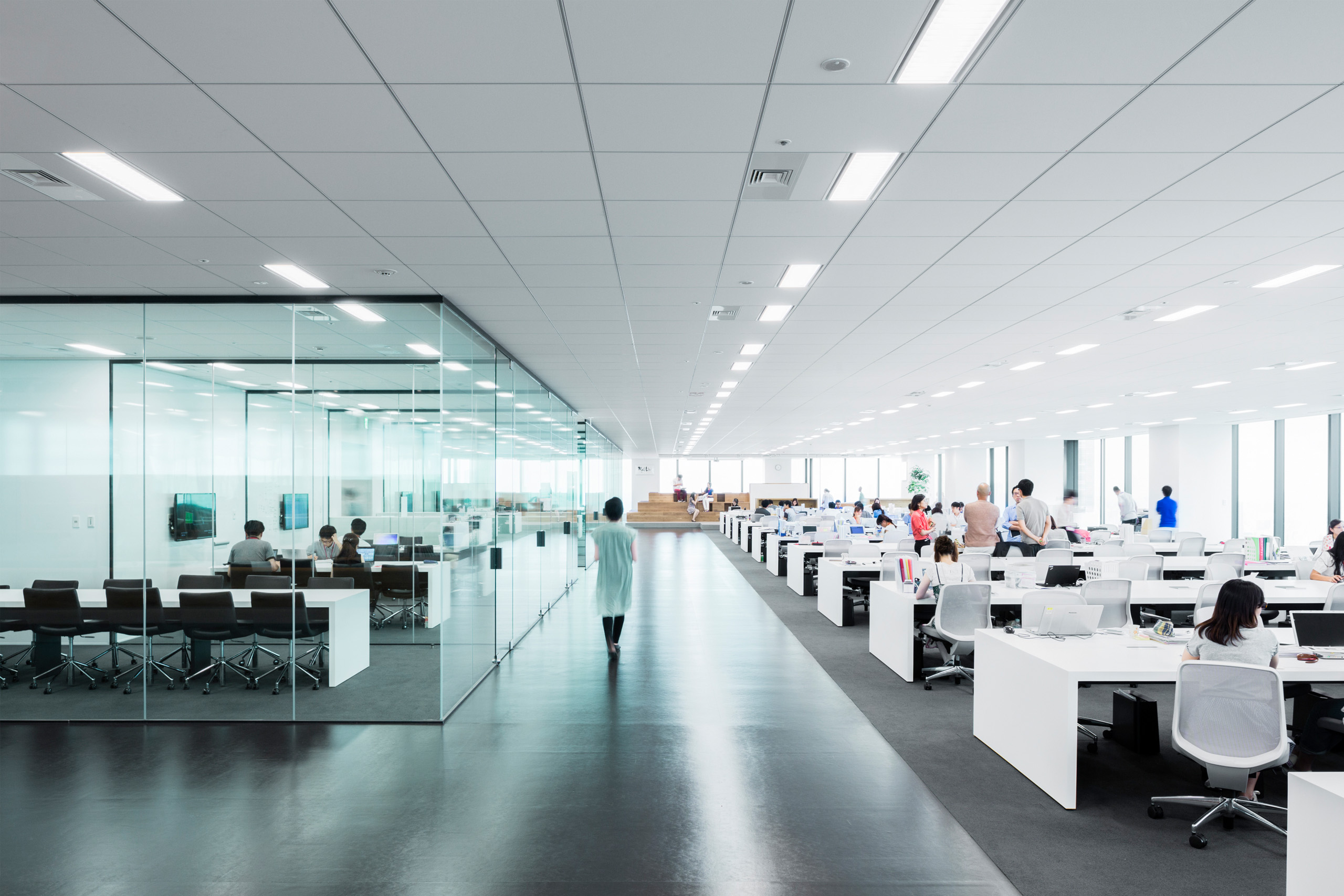 画像:JINS Magnifying OPEN SPACE